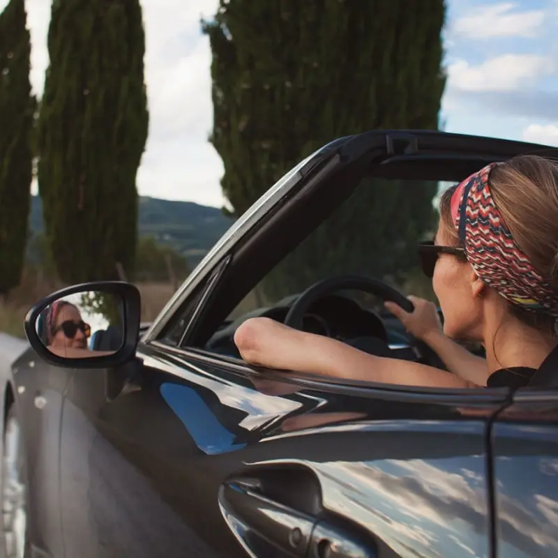 What you need to have in your car for long trips according to traffic regulations